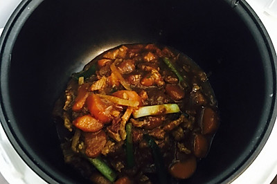 番茄胡萝卜焖肉电饭锅