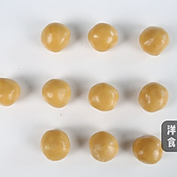 广式月饼——豆沙双黄月饼的做法图解17