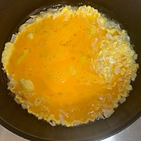 家常蒜苗炒鸡蛋的做法图解4