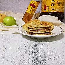 葱香肉煎饼#金龙鱼外婆乡小榨菜籽油  外婆的时光机#