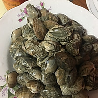 姜葱蒜炒花甲的做法图解1