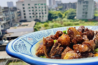 葱香酱汁排骨