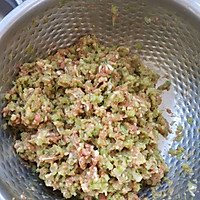 #太太乐鲜鸡汁芝麻香油#冬至吃饺子的做法图解3