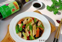 #李锦记X豆果 夏日轻食美味榜#芹菜拌腐竹的做法