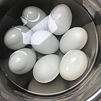 #我们约饭吧#腌制富到流油的咸鸭蛋的做法图解5