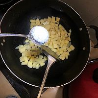 入门下饭菜 烧土豆丁，汁能吃两碗的做法图解3