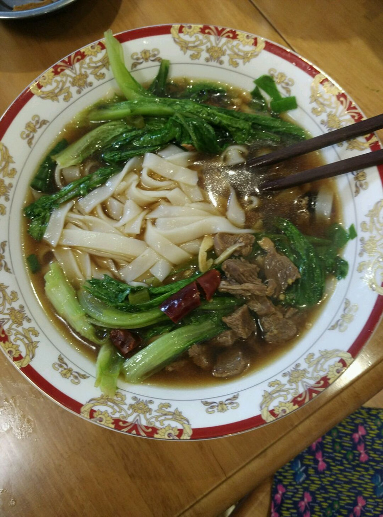 牛肉汤河粉的做法