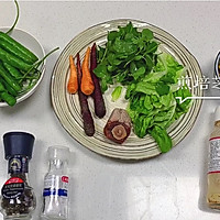 低脂田园蔬菜沙拉的做法图解1