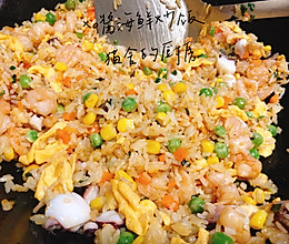 Xo酱海鲜炒饭的做法