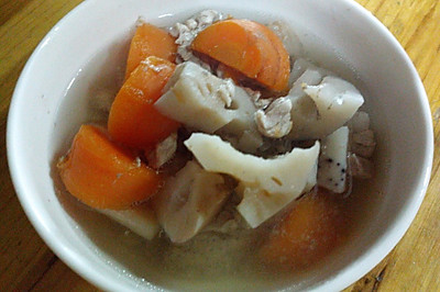 胡萝卜莲藕瘦肉汤