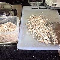 奶油蘑菇培根汤的做法图解2