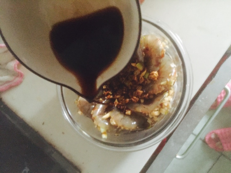 蒜蓉粉丝虾的做法图解6