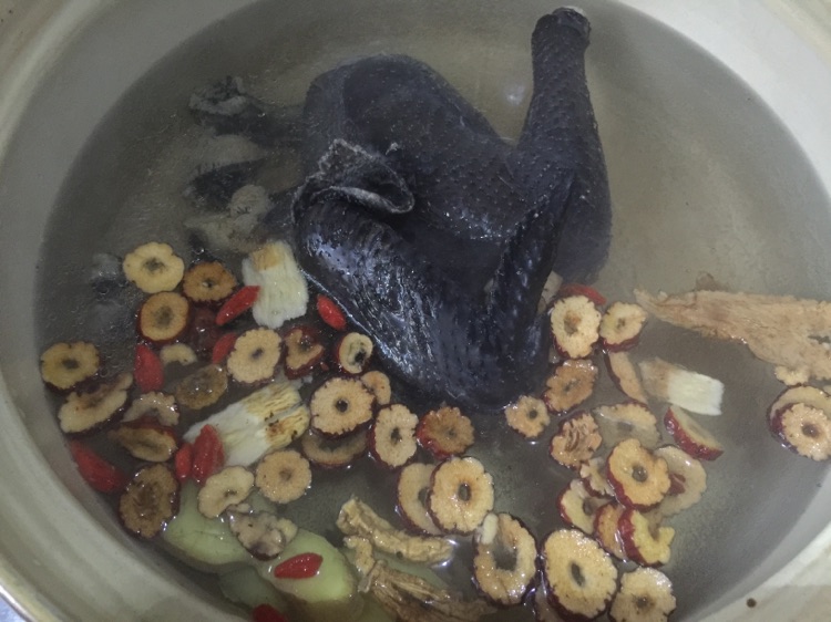 归芪鸡～健脾益肾汤的做法图解5