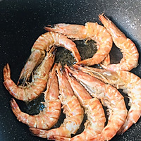 茄汁油焖斑节虾的做法图解5