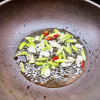 #金龙鱼橄榄油调和油520美食菜谱#炒河粉的做法图解4