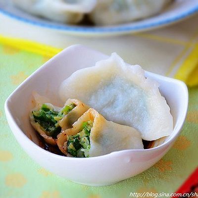 鱼肉韭菜水饺