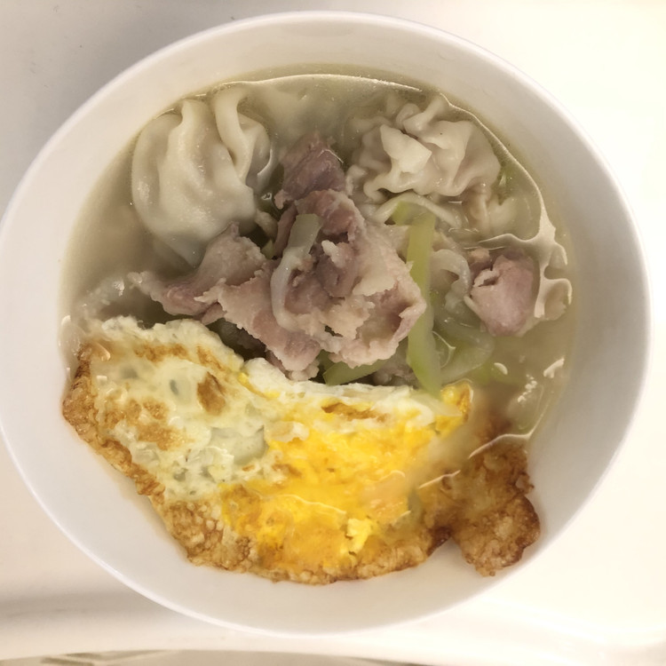 快手早餐-葫芦瓜饺子汤的做法
