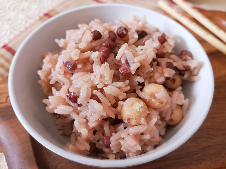 红豆莲子米饭的做法