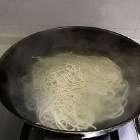 土豆香菇炸酱面的做法图解3