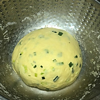 快手葱油饼的做法图解5