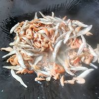 香辣小鱼虾的做法图解3