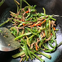 家常青椒牛肉丝的做法图解4