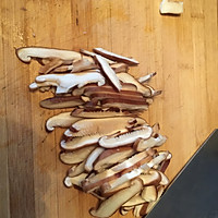 香菇油菜的做法图解1