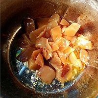 酸萝卜腊鸭绿豆煲的做法图解3