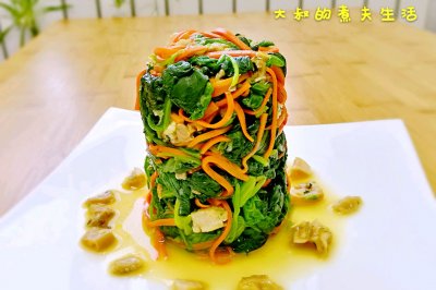 蒜碎蛤蜊菠菜塔