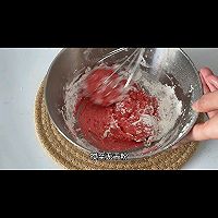 红丝绒蛋糕的做法图解2