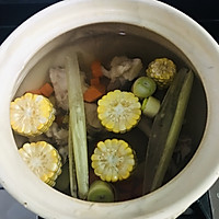 #春季减肥，边吃边瘦#虾干瑶柱菌菇汤的做法图解5
