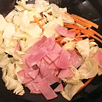 [一人食]简单易上手的日式炒乌冬面的做法图解3