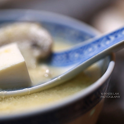 【蘑菇鸡茸豆腐羹】减肥先喝汤！