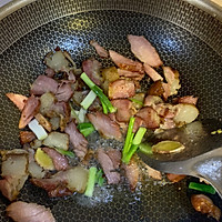 蒜苔炒腊肉的做法图解8