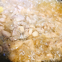新年吃鸡，大吉大利！鲜香入味有嚼劲的辣子鸡，每一口都是暴击的做法图解3