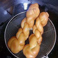 奶香松软麻花教程的做法图解13