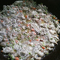 香芹胡萝卜香菇炒海蛎的做法图解4