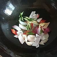 《妖妖家的厨房》私房咖喱小龙虾的做法图解7