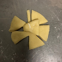 蝴蝶结面包的做法图解10