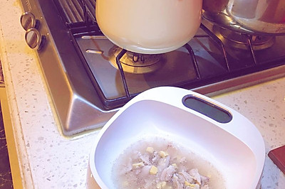 宠物自制-椰油鸡肉奶酪汤