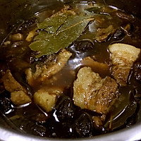 台灣風味。皮蛋肉粽的做法图解16