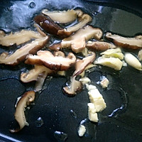 虾仁炒香芹的做法图解3