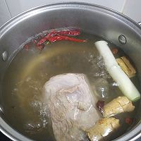 改良版熏豆干回锅肉的做法图解1