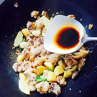 #炎夏消暑就吃「它」#砂锅黄焖鸡的做法图解6