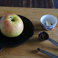 肉桂红糖煎苹果的做法图解2