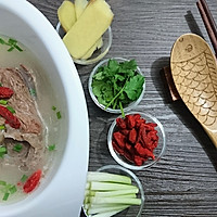 筒骨两吃：大骨汤·蘸汁肉骨棒
蜜桃爱营养师私厨的做法图解5