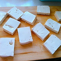 香煎豆腐﹝浓郁口味，素豆腐的华丽变身﹞的做法图解1