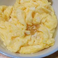 苦瓜炒鸡蛋的做法图解2