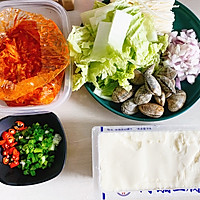 韩式辣白菜嫩豆腐汤的做法图解1