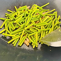 #东古家味美食#肉丝炒蒜苔的做法图解8